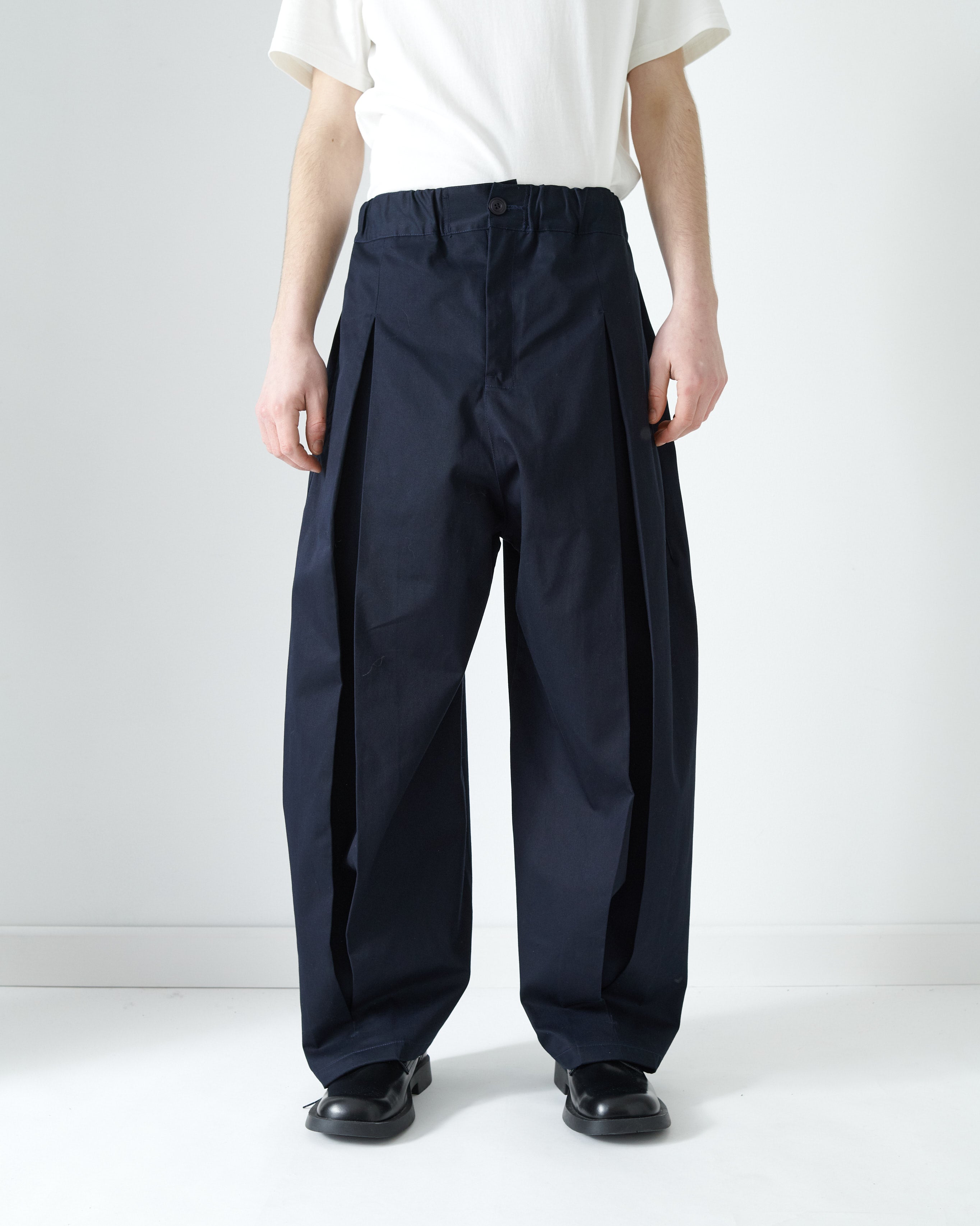 Box Pleat Trouser - Navy