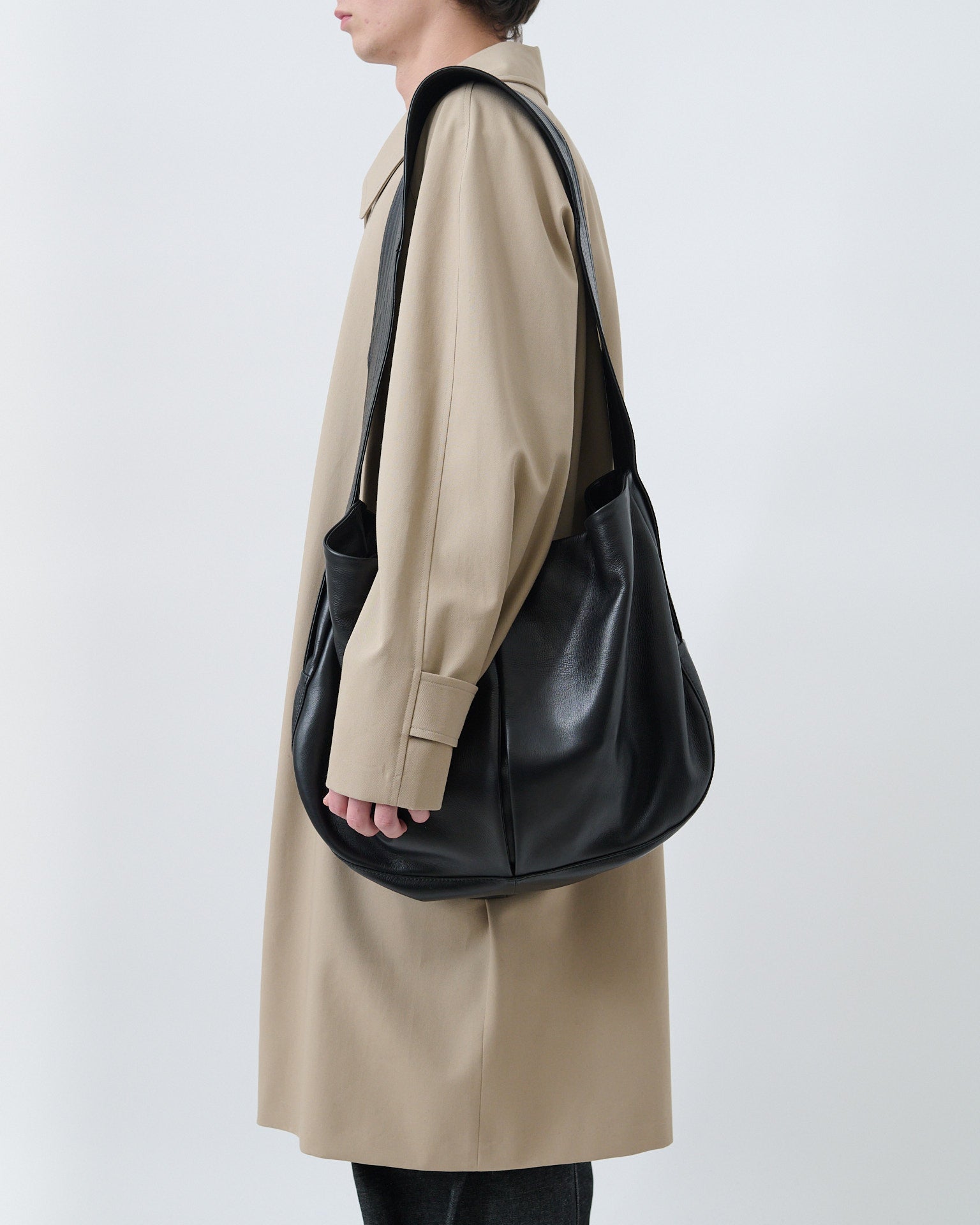 Box Pleat Leather Bag - Black