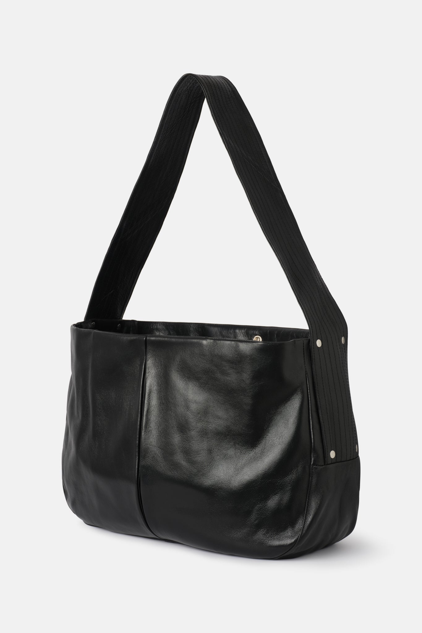 Box Pleat Leather Bag - Black