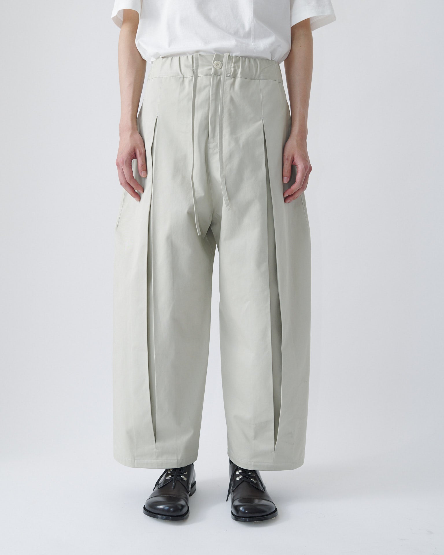 Box Pleat Trouser - Ivory