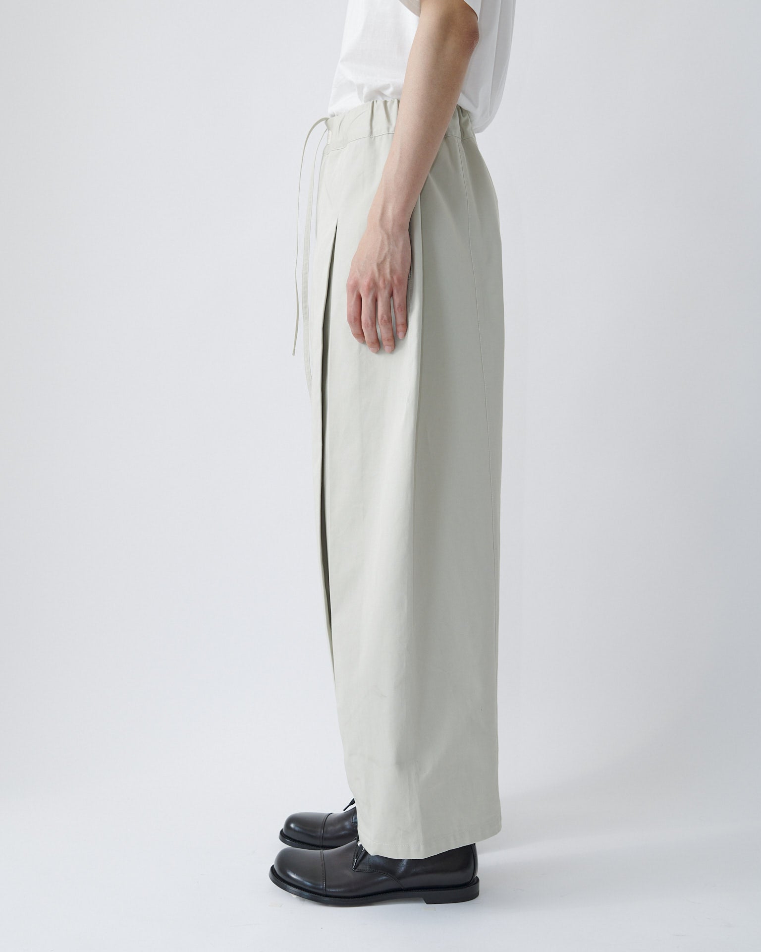 Box Pleat Trouser - Ivory