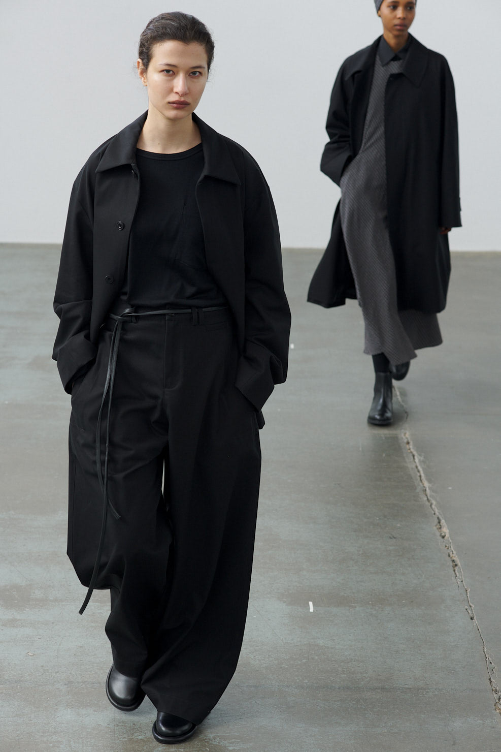 Wide Tailored Trouser - Black
