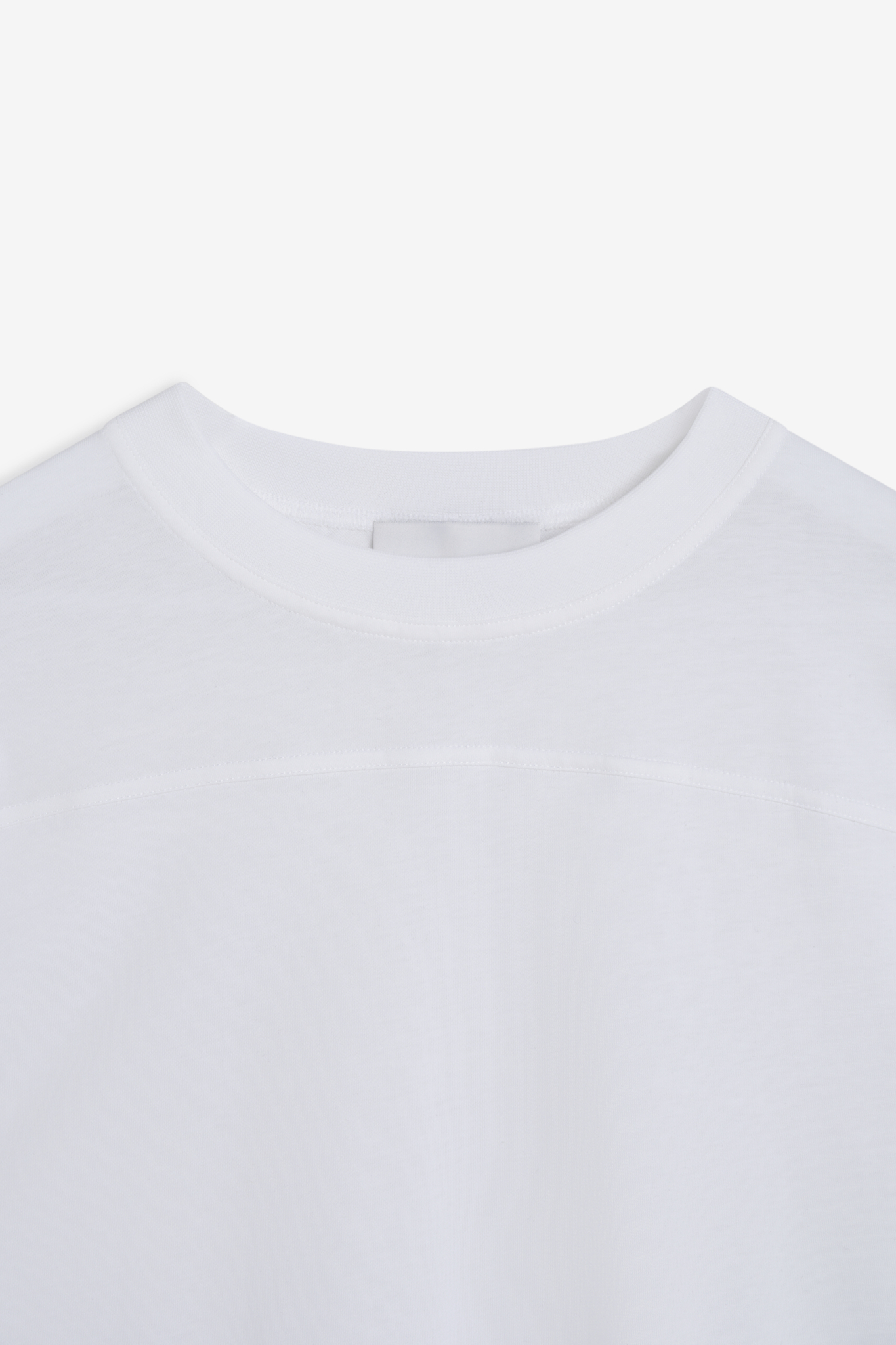 S090 WELT TEE_WHITE_FRONT_DETAIL_01